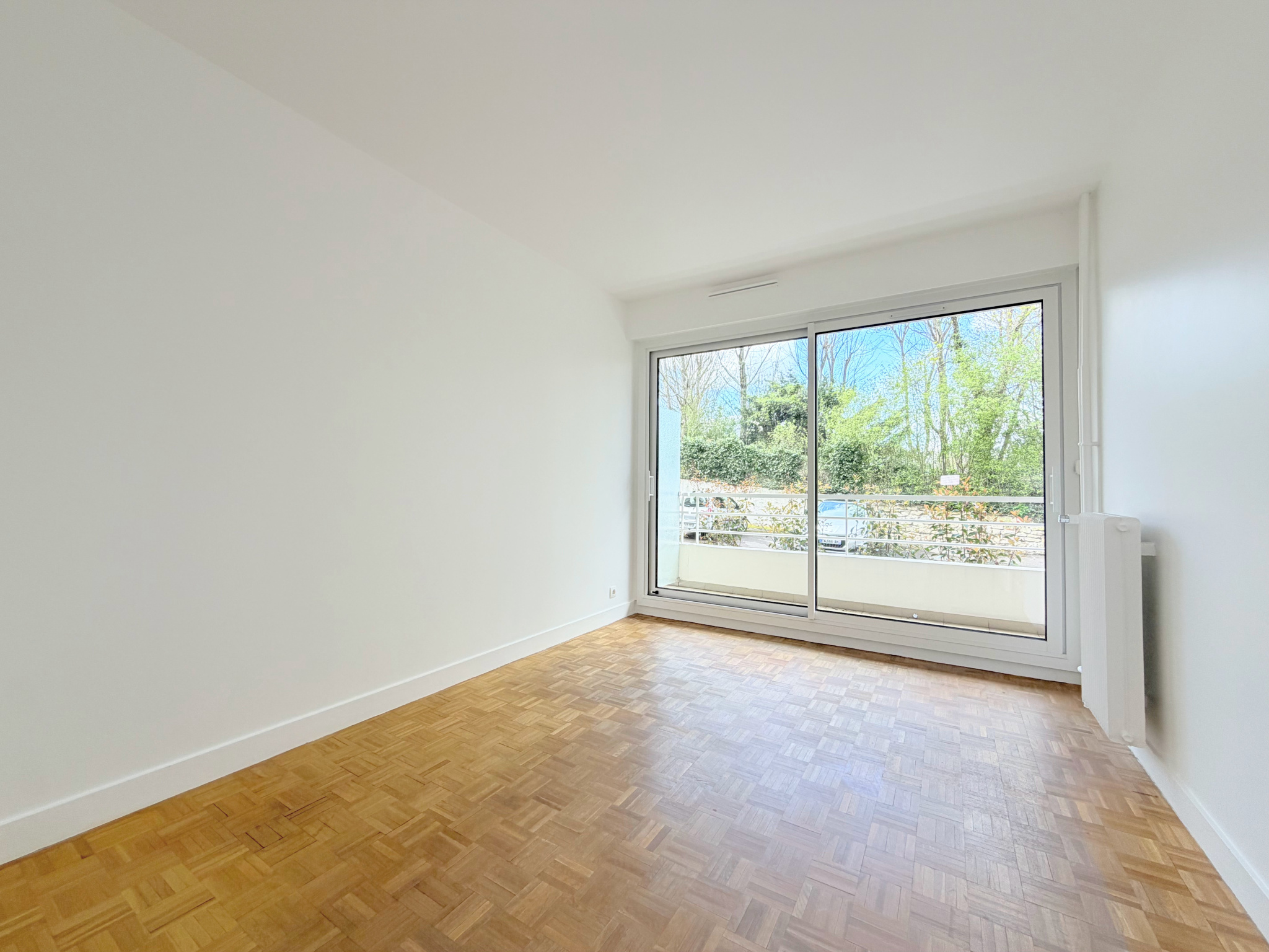 4 PIÈCES, 2 BALCONS, CAVE ET PARKING   BOIS-PRÉAU