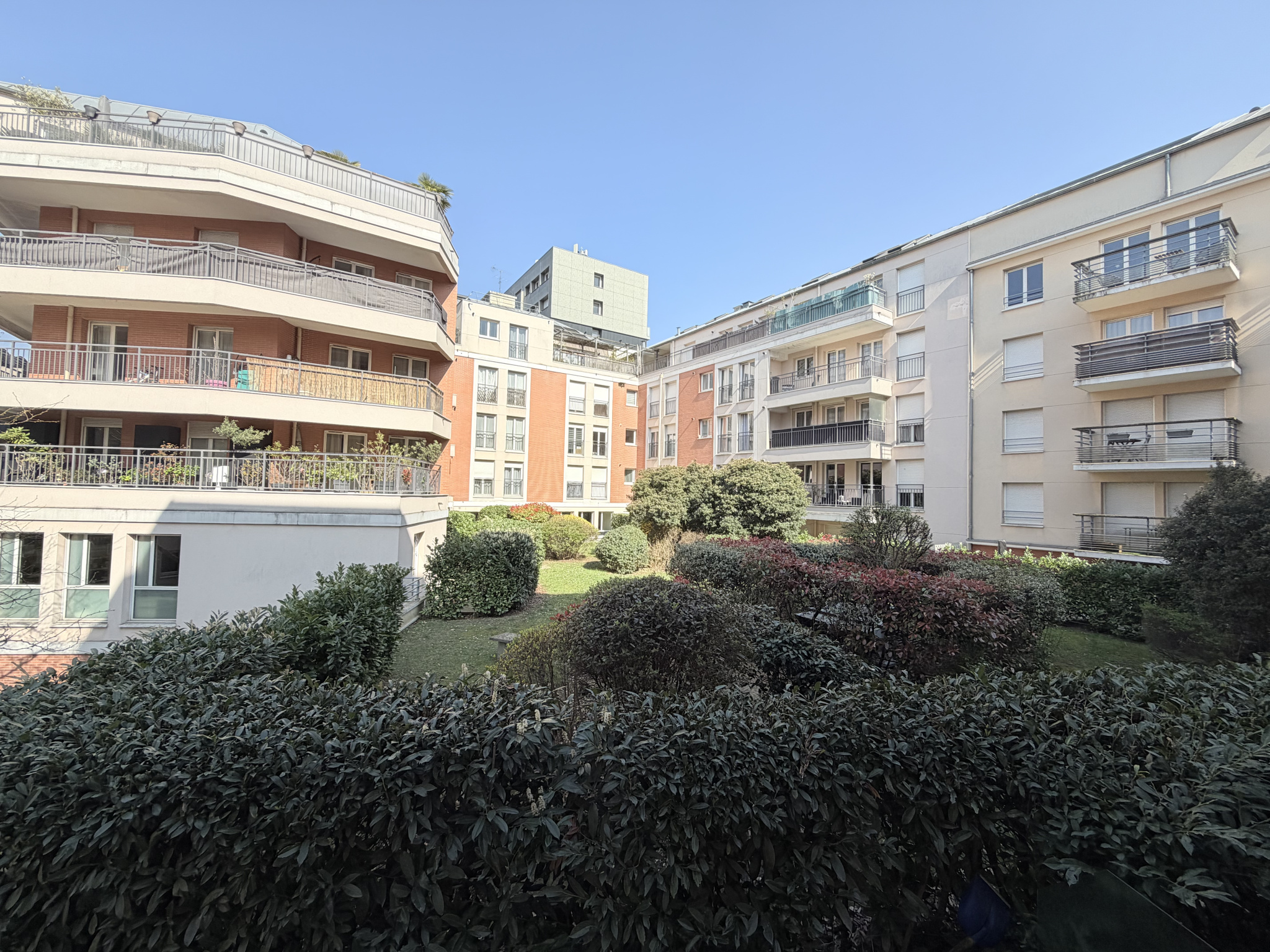 4 Pièces de 84,1 m2 - Suresnes