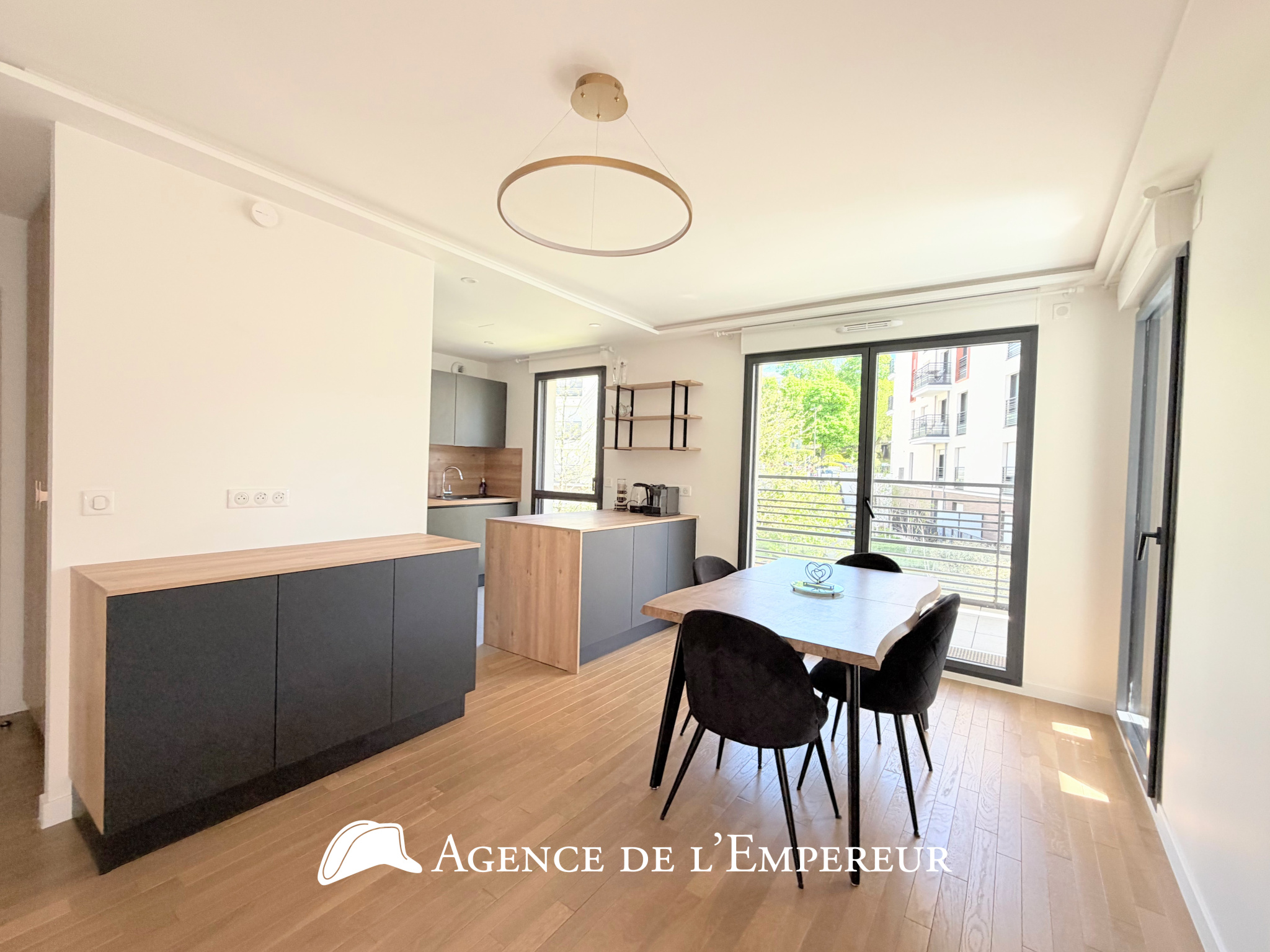 Magnifique 4 pièces de 80 m2 en location meublée