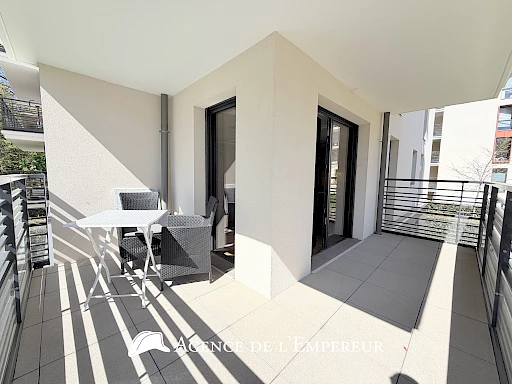 Magnifique 4 pièces de 80 m2 en location meublée - 3