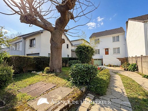 3 chambres - Maison de 91 m2 habitables sur sous-sol total (46 m2) - Parcelle 495 m2 - 1