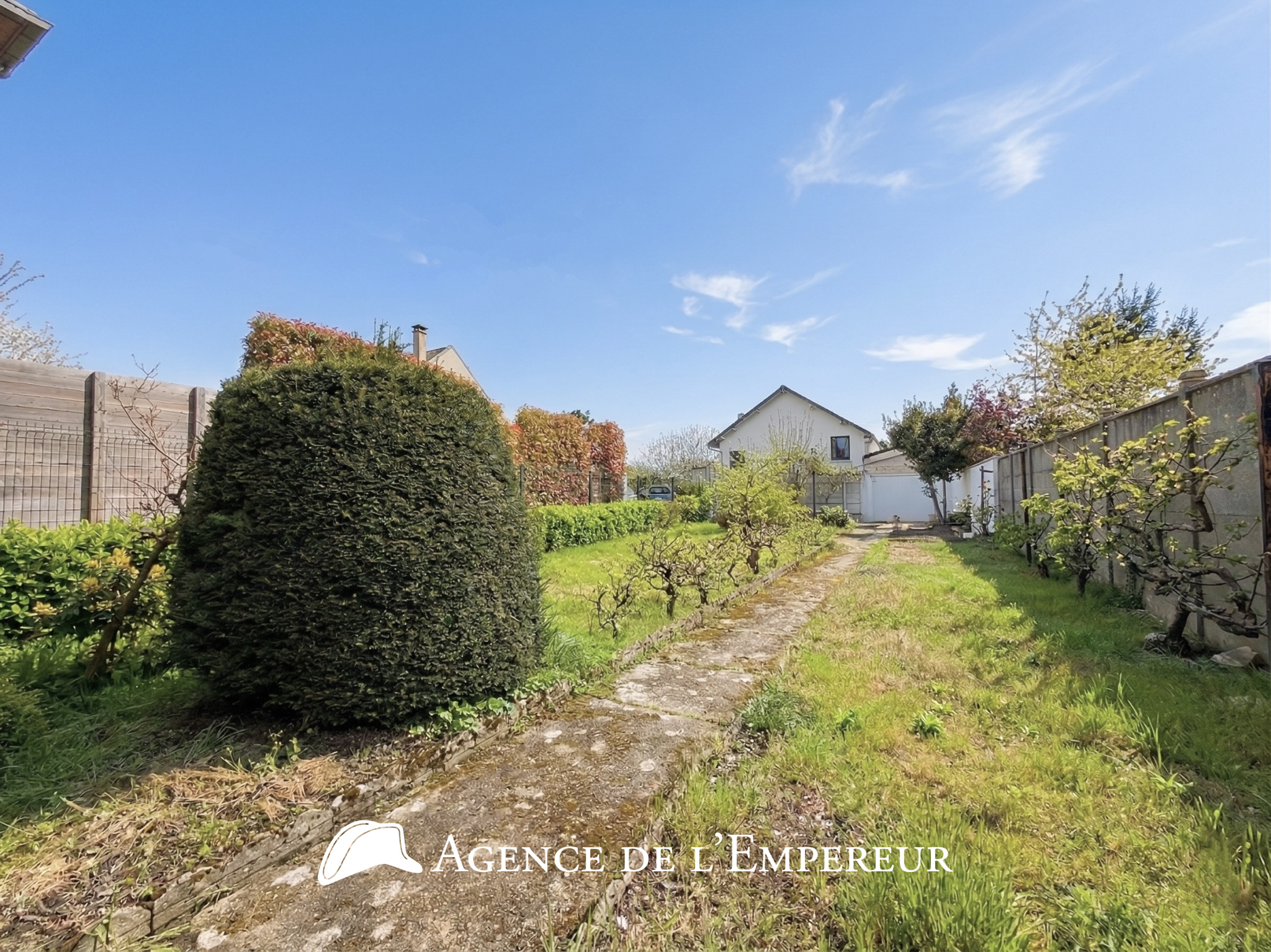 3 chambres - Maison de 91 m2 habitables sur sous-sol total (46 m2) - Parcelle 495 m2