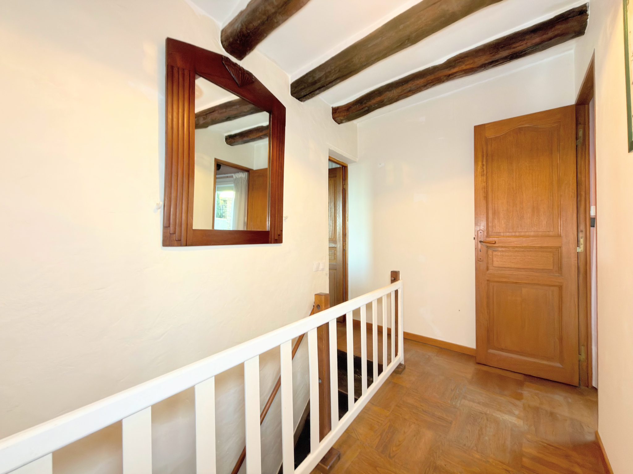 MAISON 4 CHAMBRES AU CALME À PROXIMITÉ DE LA PLACE BESCHE