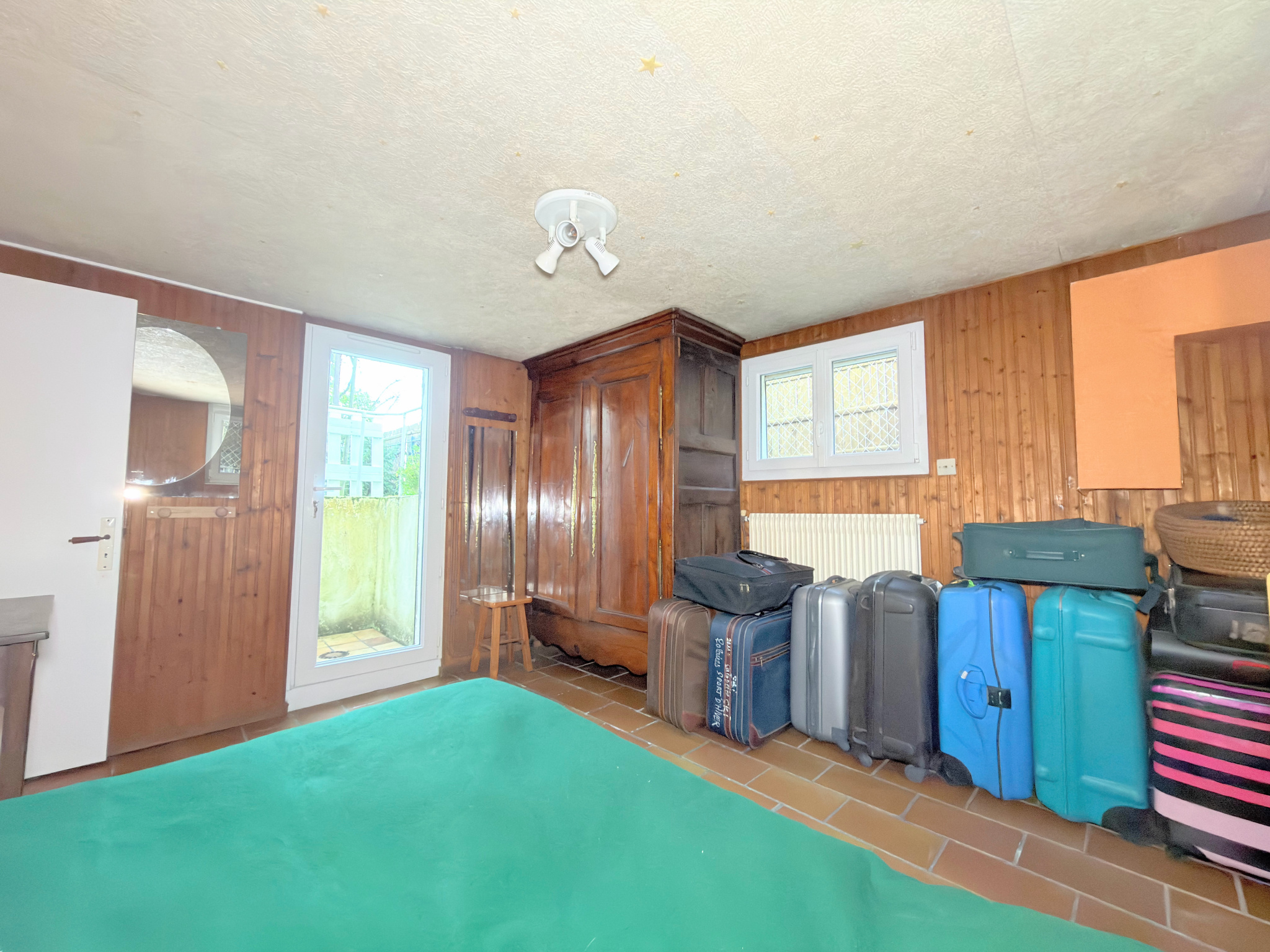 MAISON 4 CHAMBRES AU CALME À PROXIMITÉ DE LA PLACE BESCHE