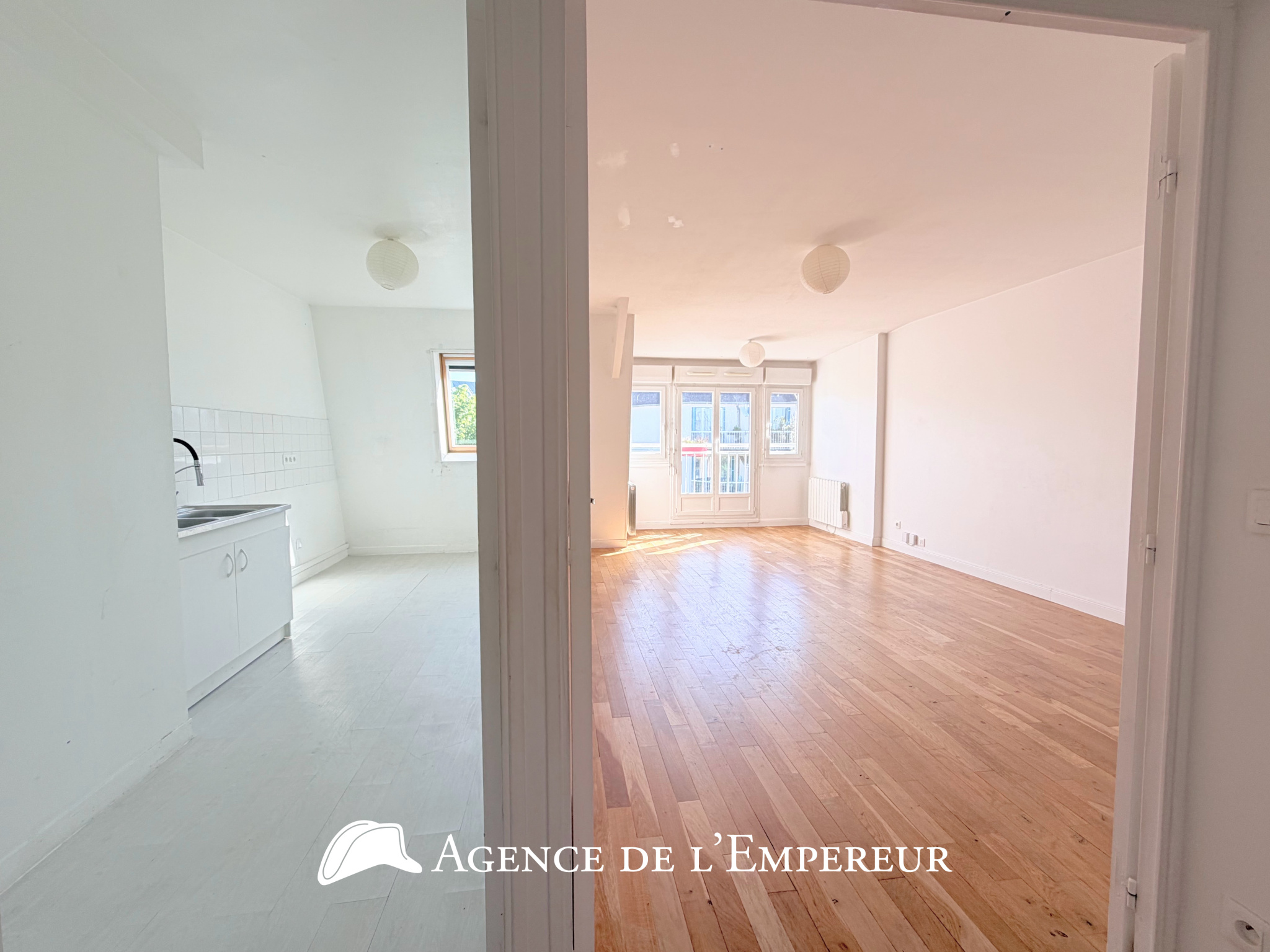 3 pièces avec parking, dernier étage, cœur de ville   DPE C