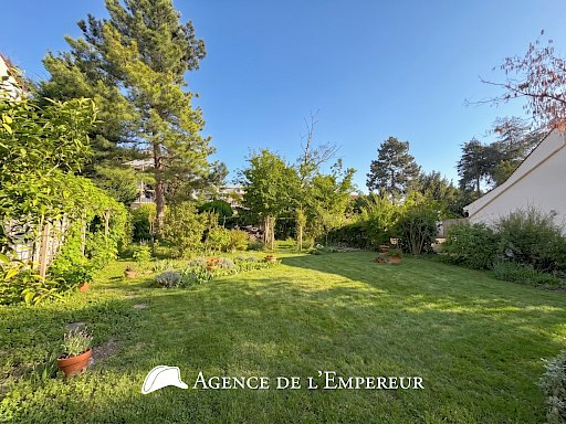 Maison 175 m2 - Parcelle 584 m2 - 6 chambres - Châtaigneraie/Richelieu - 2