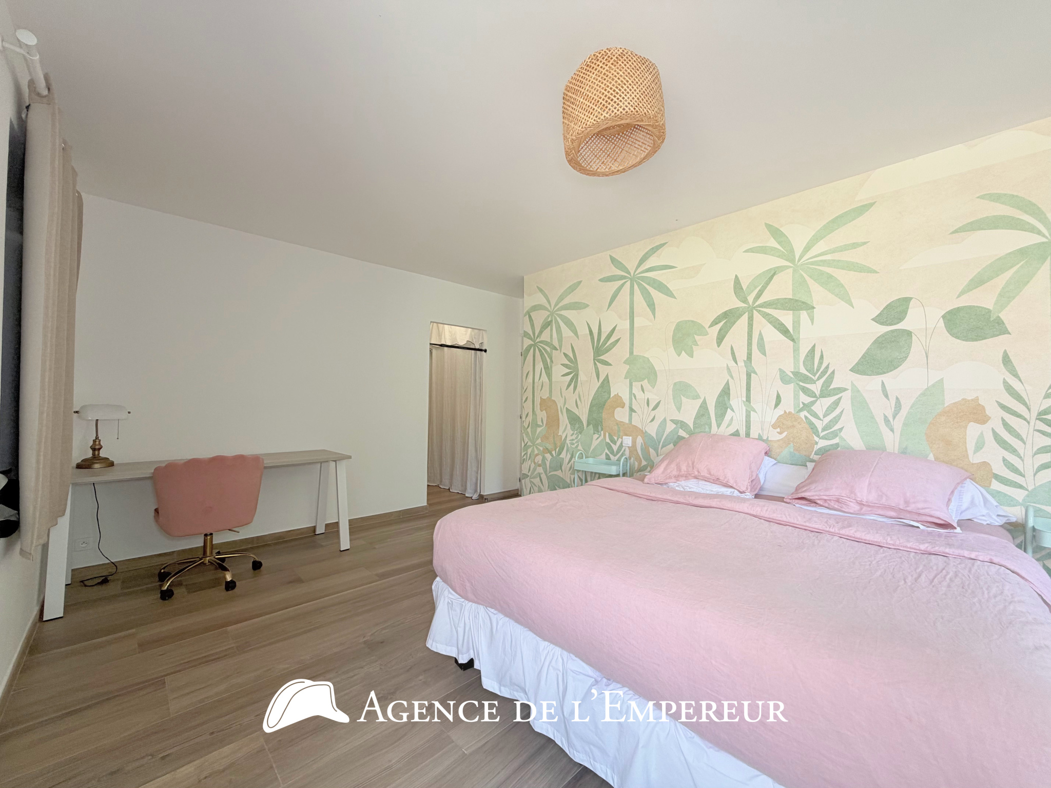 Maison contemporaine avec 120 m2 d'espace extérieur privatif   Rueil cœur de ville