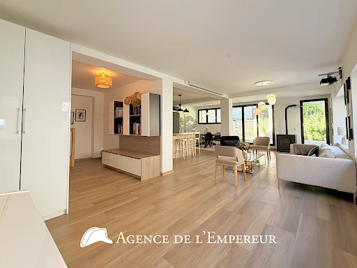 Maison contemporaine avec 120 m2 d'espace extérieur privatif   Rueil cœur de ville - 3