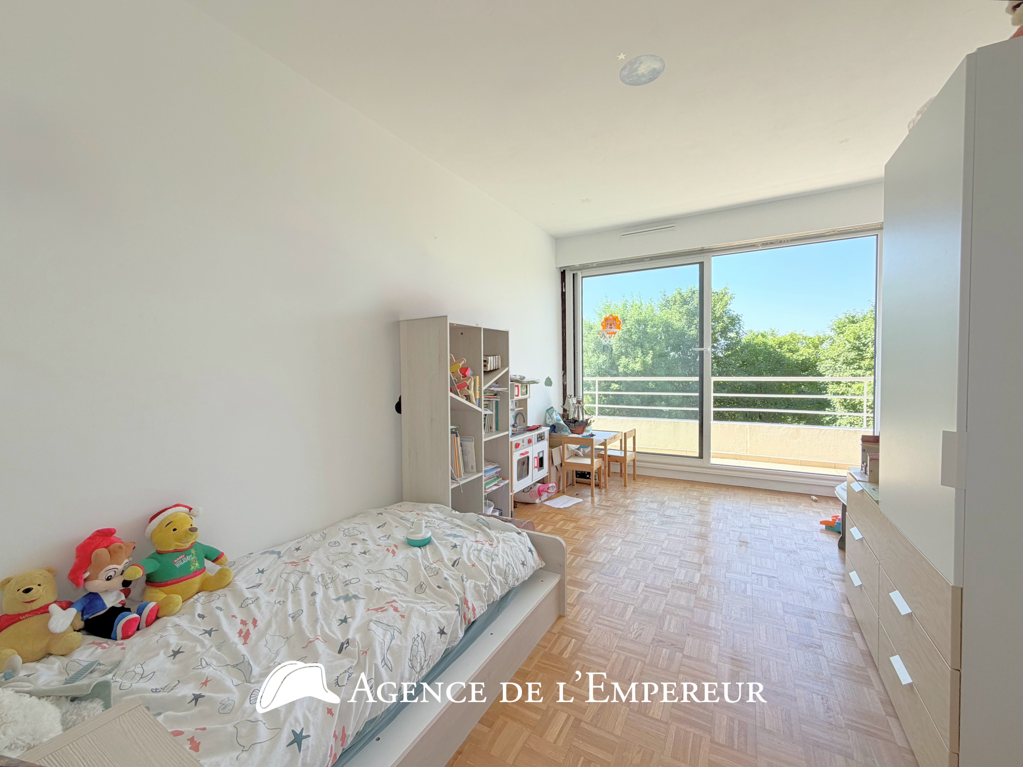 5 PIÈCES DERNIER ÉTAGE, 2 BALCONS, CAVE ET PARKING EN SS   BOIS-PRÉAU