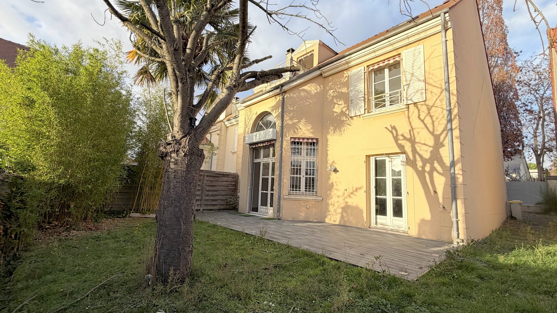 MAISON FAMILIALE AU CALME RUEIL-MALMAISON