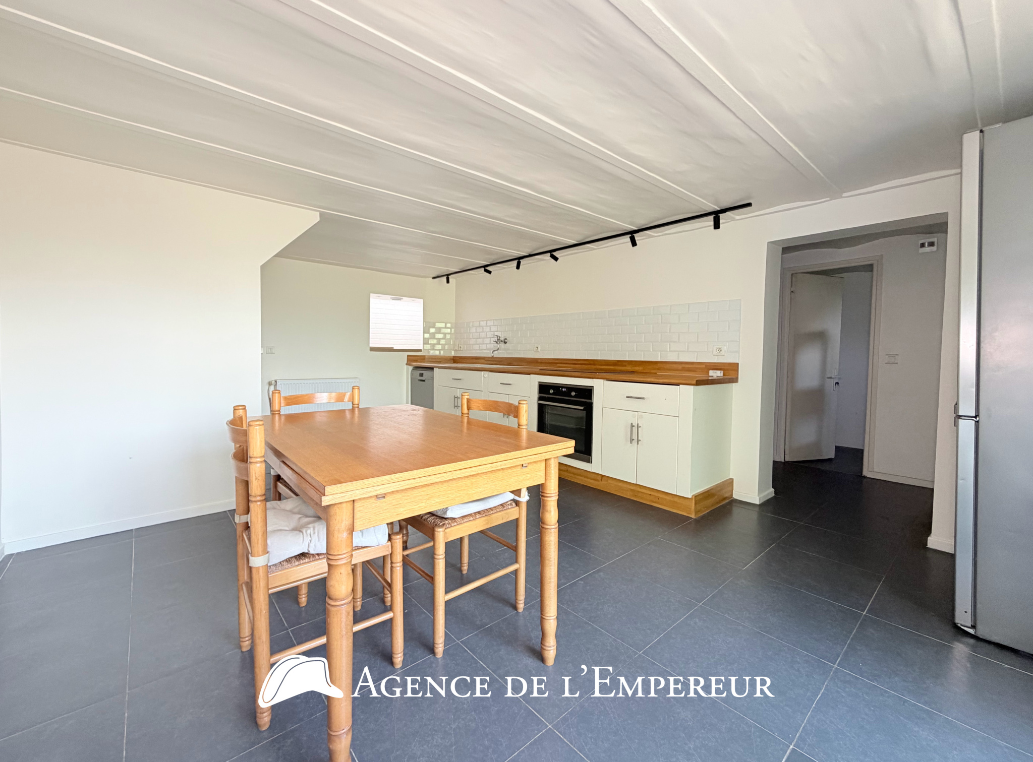 MAISON EN LOCATION MEUBLÉE proche du centre-ville