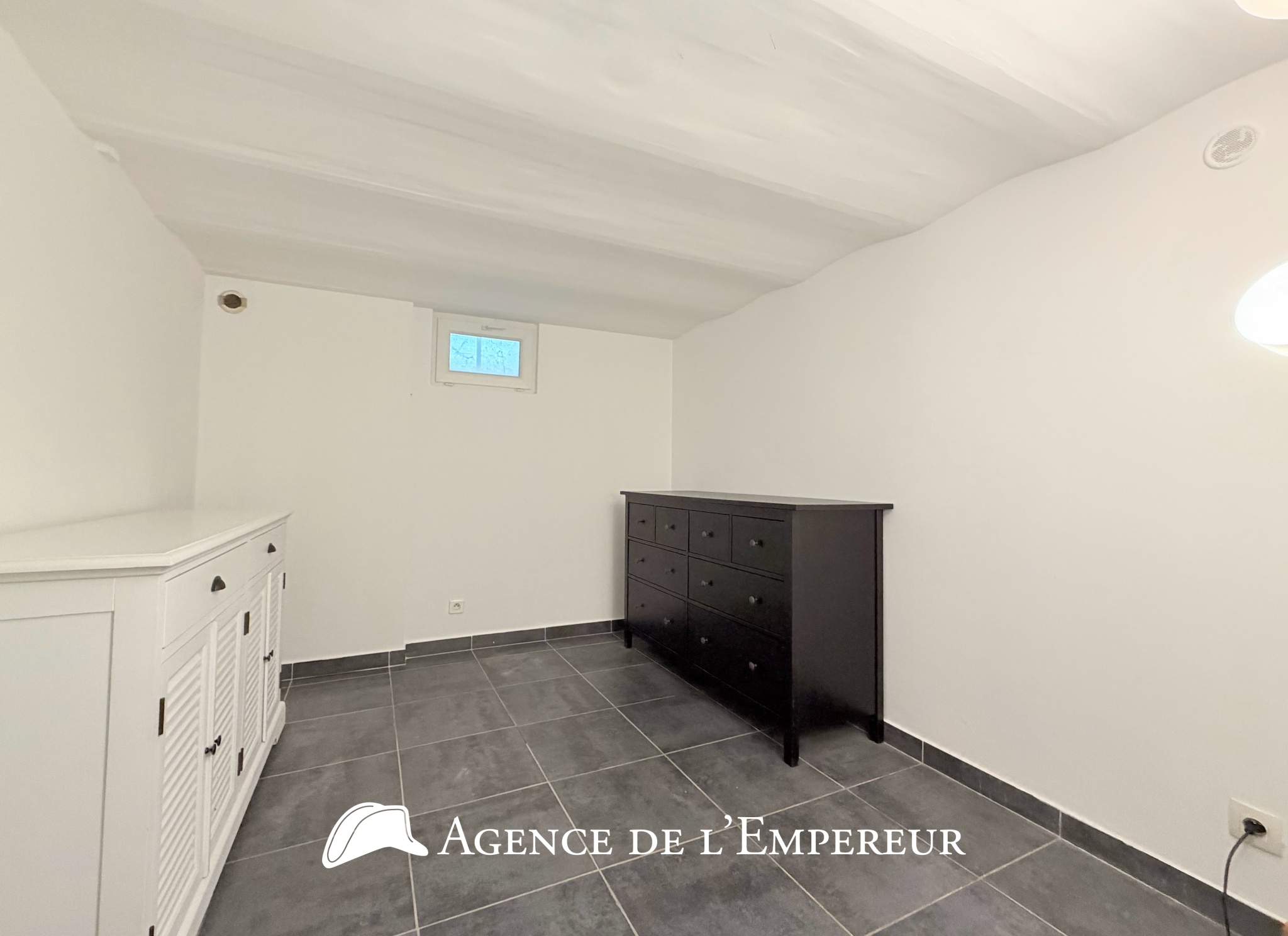 MAISON EN LOCATION MEUBLÉE proche du centre-ville
