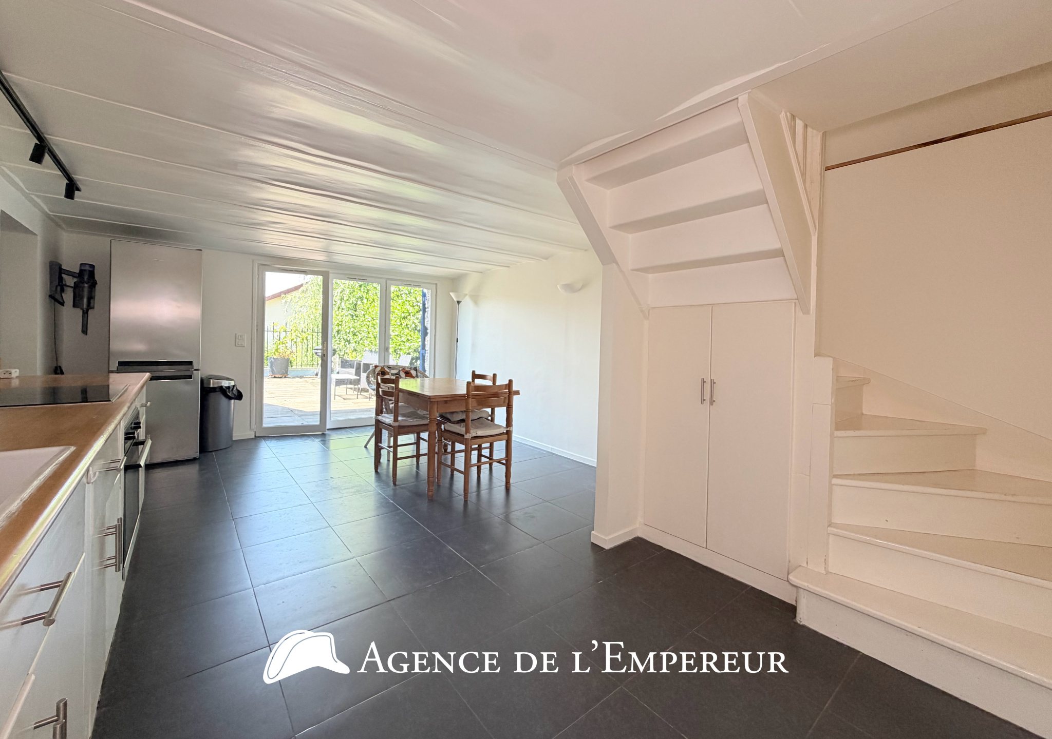 MAISON EN LOCATION MEUBLÉE proche du centre-ville