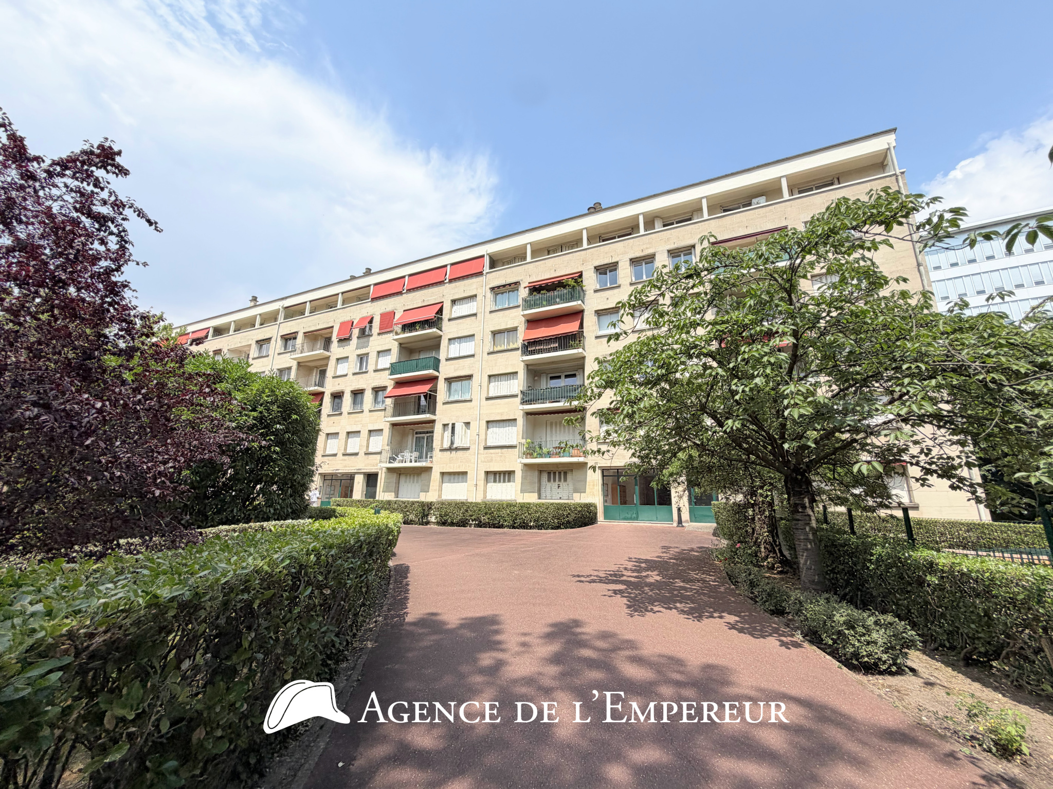 Studio meublé à deux pas du RER A