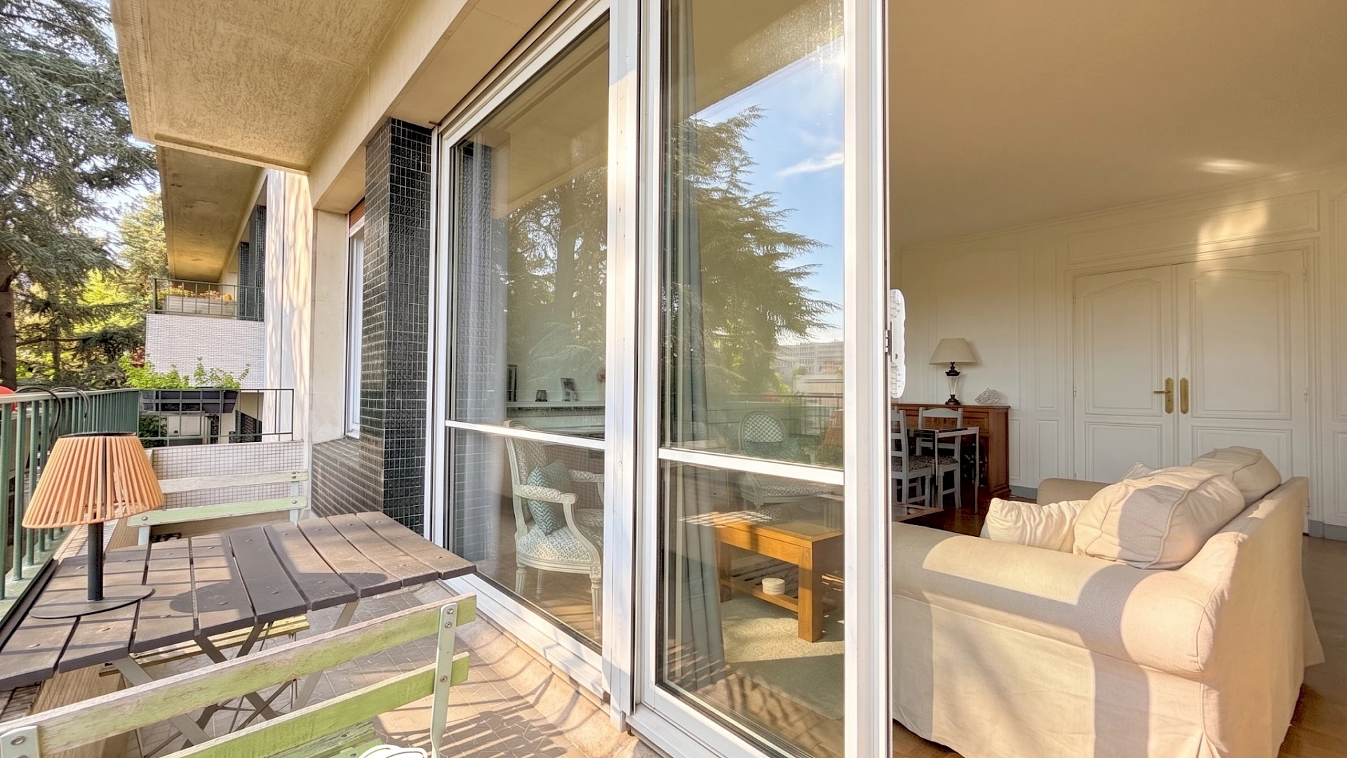 4 Pièces de 79,74 m2 - Balcon, cave et parking. Suresnes
