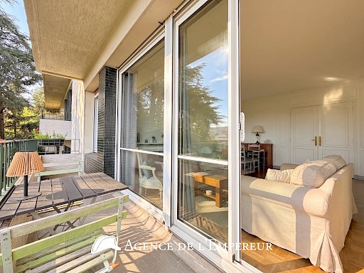 4 Pièces de 79,74 m2 - Balcon, cave et parking. Suresnes - 1