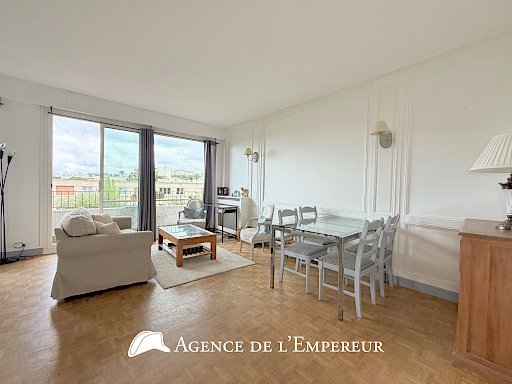 4 Pièces de 79,74 m2 - Balcon, cave et parking. Suresnes - 2