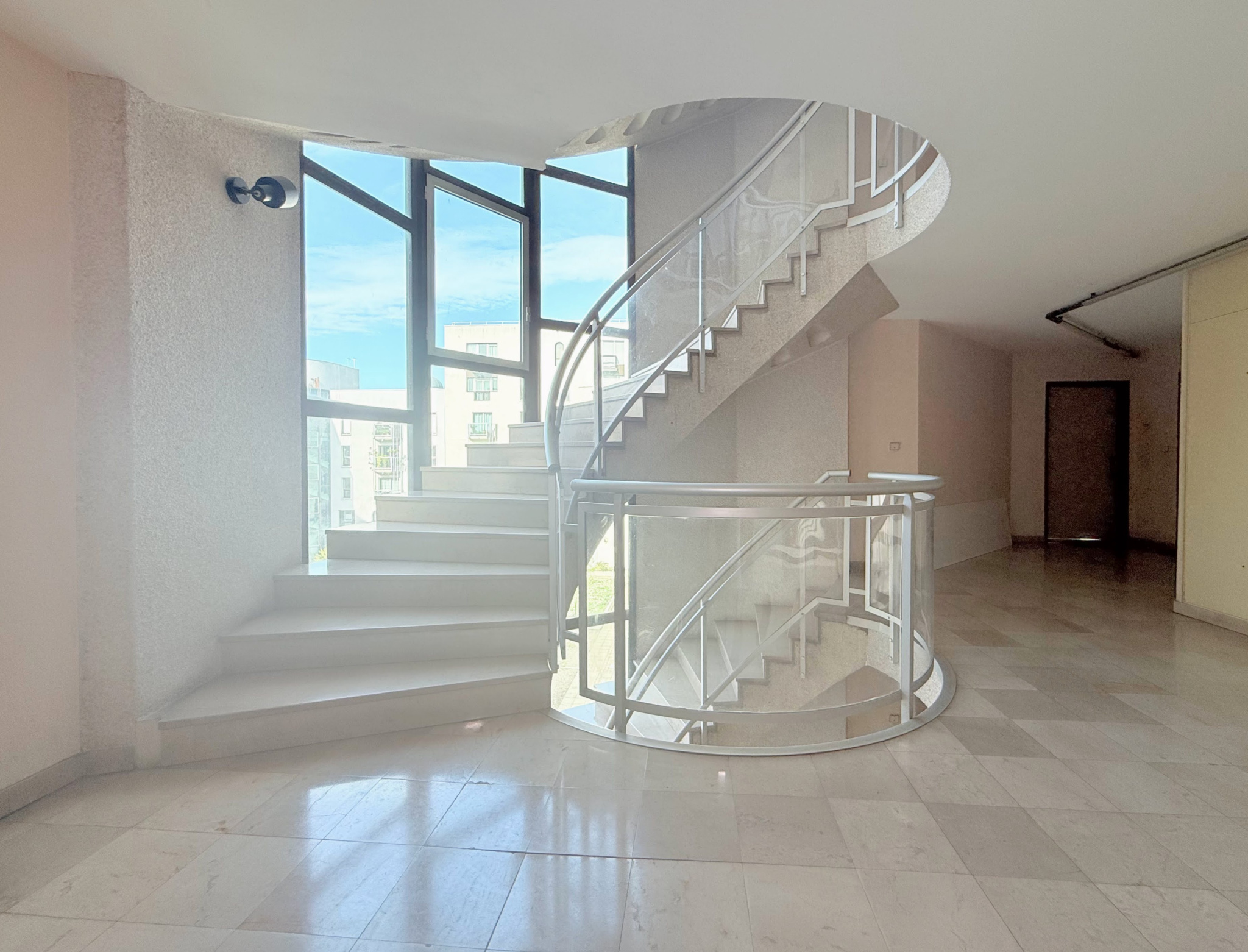 Appartement 116.3 m2 Puteaux limite Suresnes