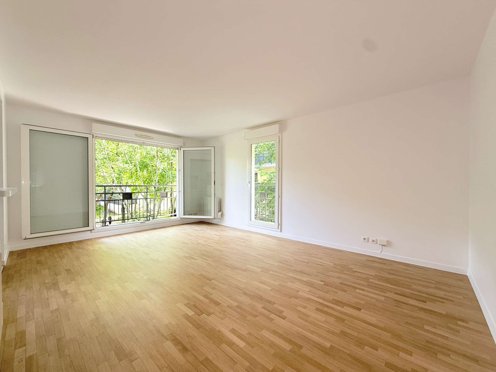 3 pièces rénové, 2e étage, à deux pas du RER A