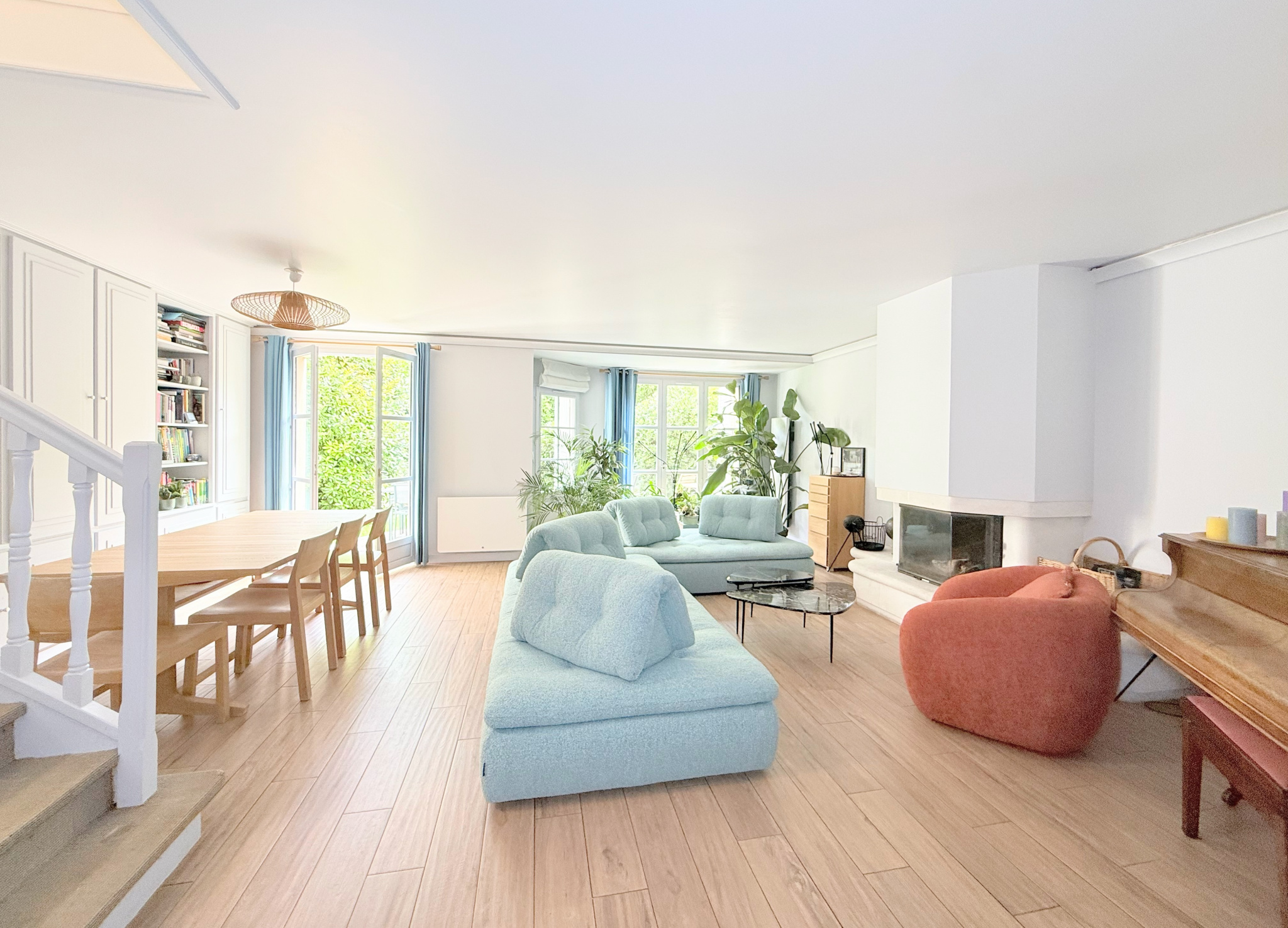 Maison de 150 m2 avec jardin, située dans le recherché domaine de l’Impératrice à Rueil-Malmaison