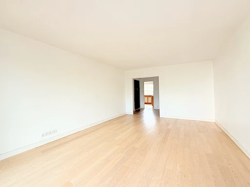 4 pièces traversant, 2e étage, résidence Beauharnais