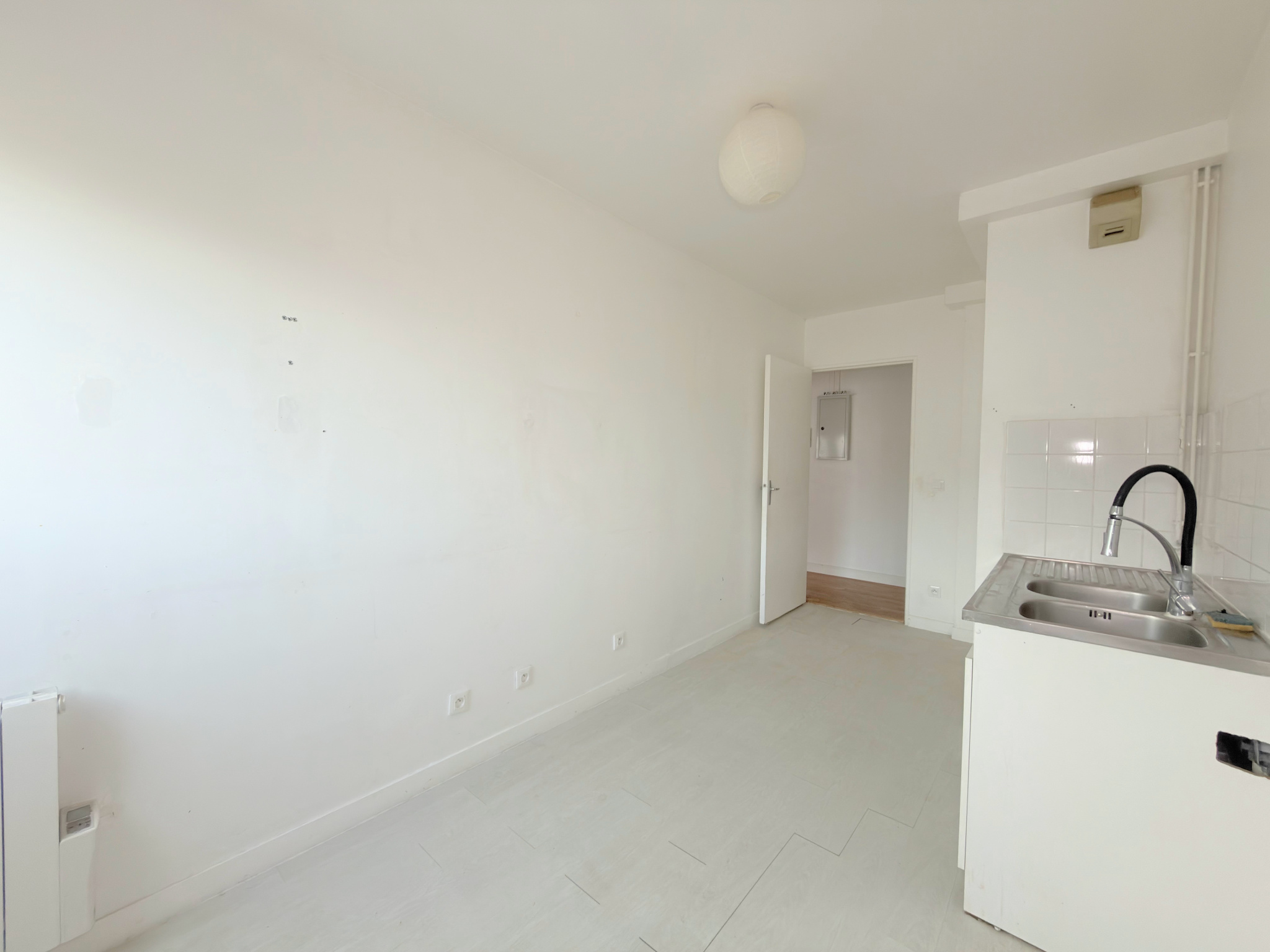 3 pièces avec parking, dernier étage, cœur de ville   DPE C