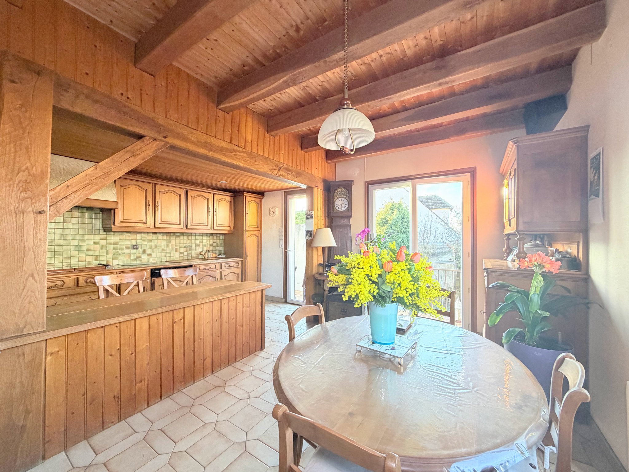 MAISON 4 CHAMBRES AU CALME À PROXIMITÉ DE LA PLACE BESCHE