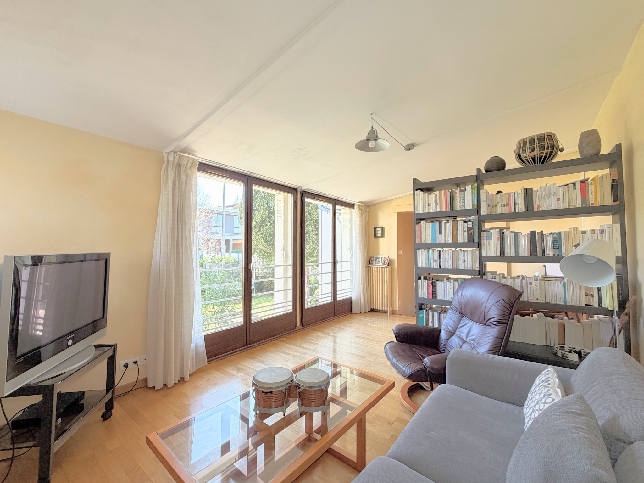 MAISON ENTRE CENTRE-VILLE ET RER A - PARCELLE DE 602 m2