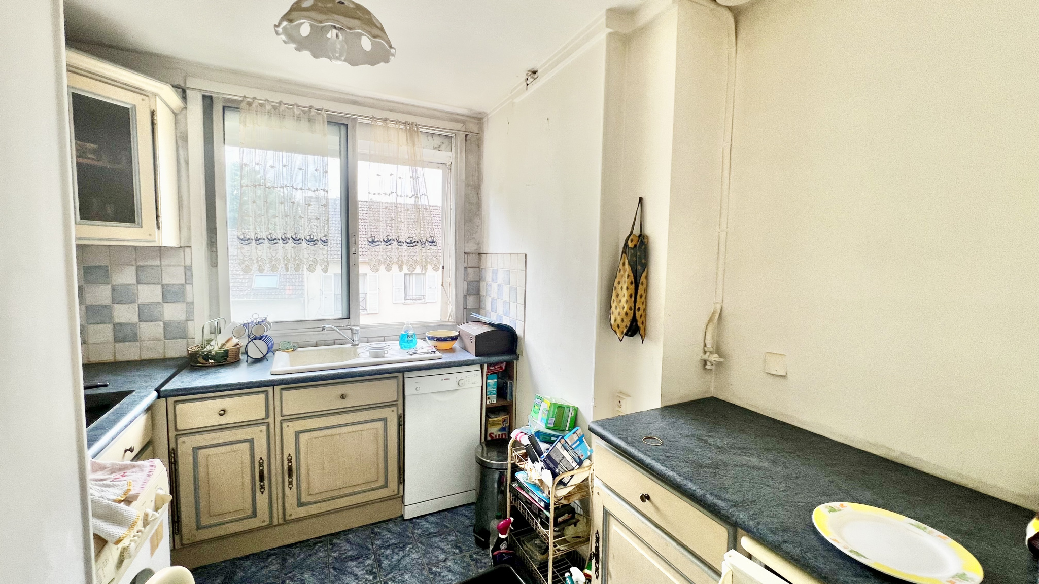 Appartement de 55 m2, cave et box - Les Closeaux