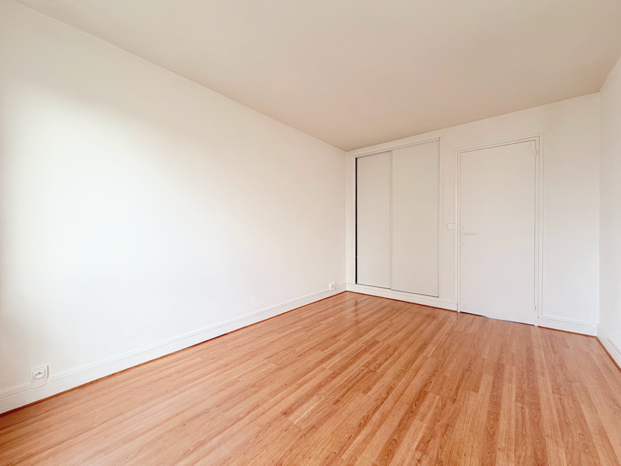 Lumineux 3 pièces - 63 m2 - 3e et dernier étage - Cave et parking