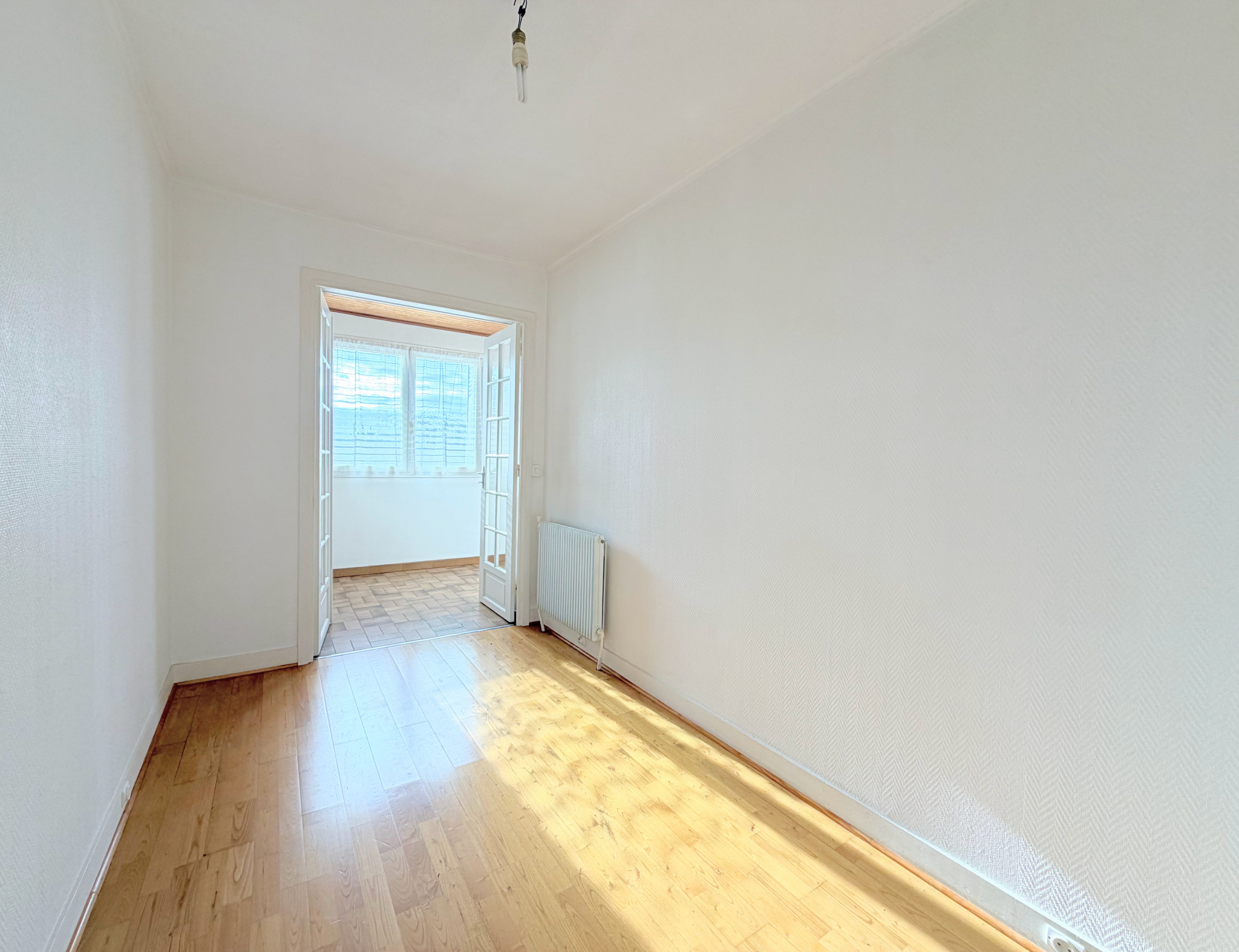 Maison limite Suresnes   Parcelle 367 m2