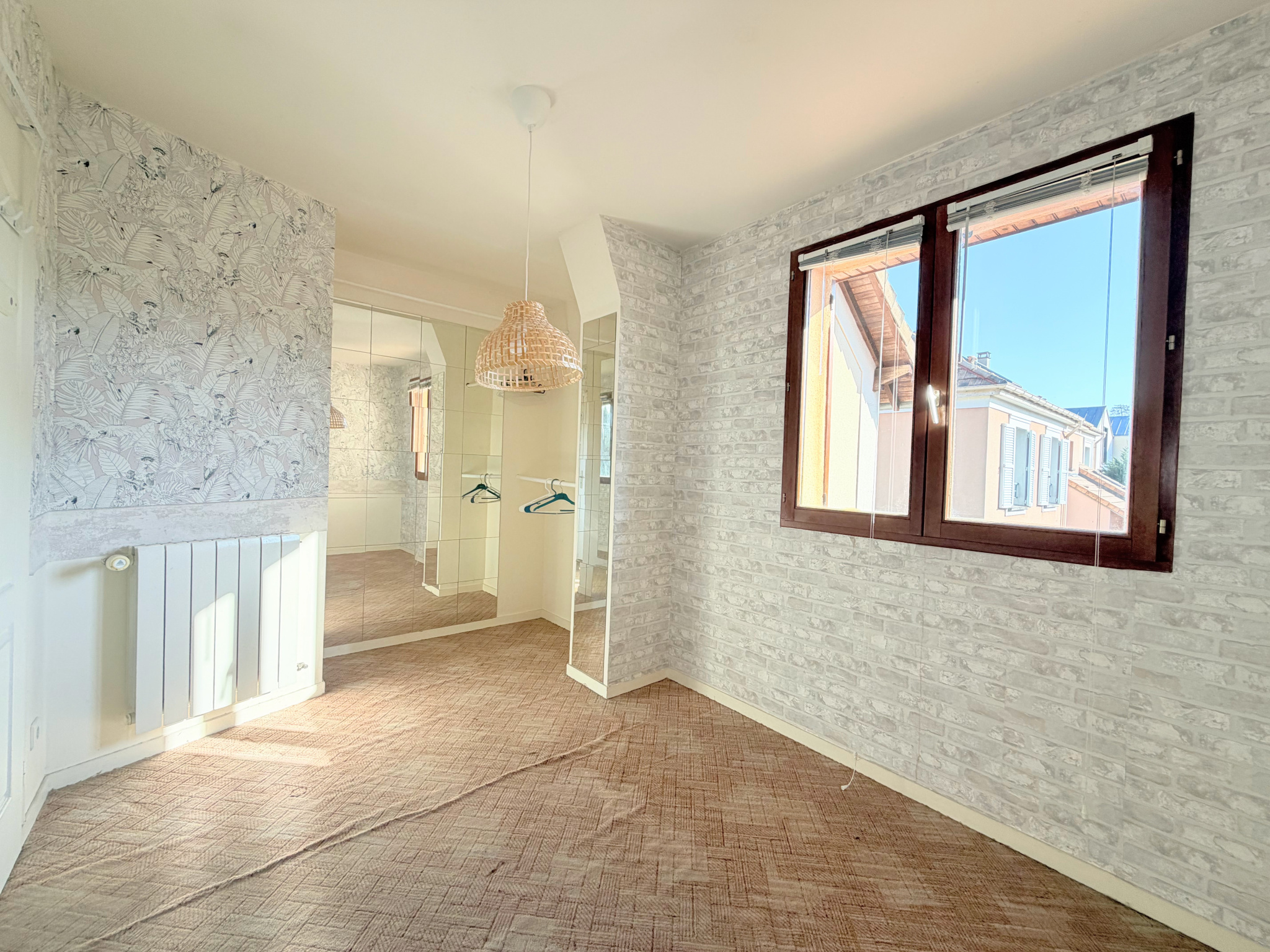 MAISON 7 PIÈCES BUZENVAL