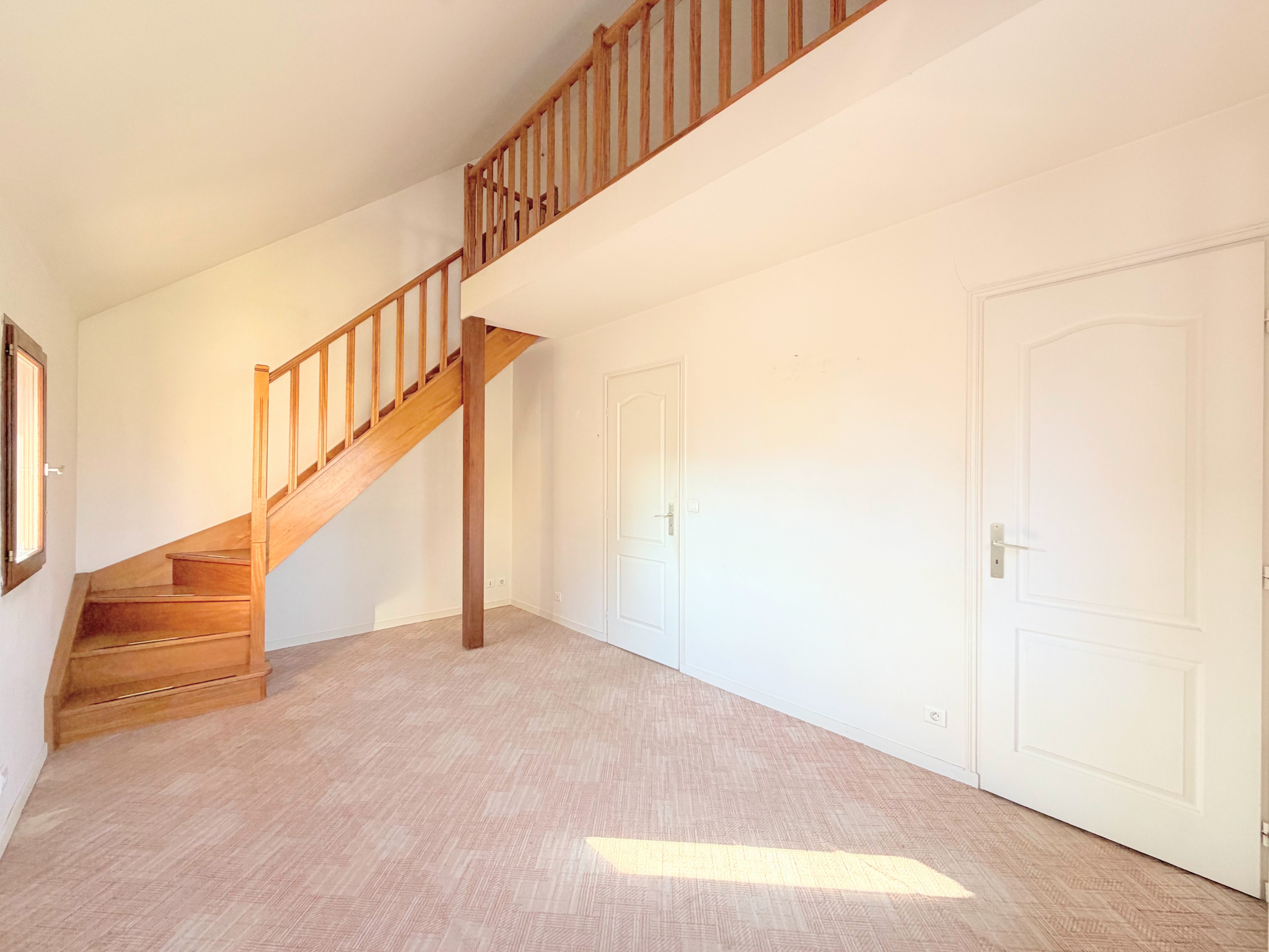 MAISON 7 PIÈCES BUZENVAL