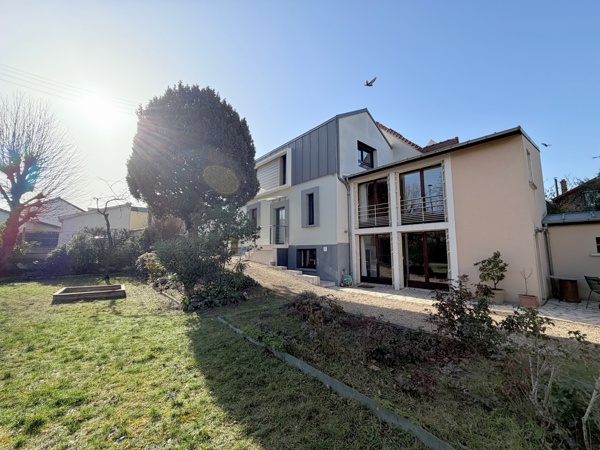 MAISON ENTRE CENTRE-VILLE ET RER A - PARCELLE DE 602 m2