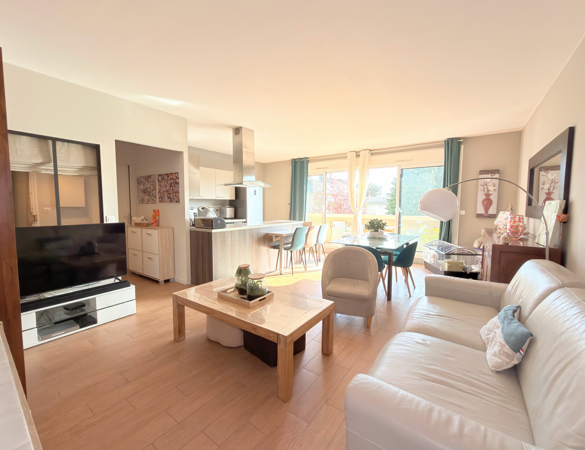 Appartement 4 pièces avec terrasse et box