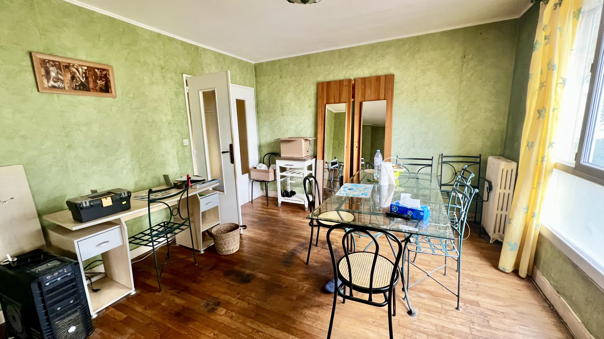 Appartement de 55 m2, cave et box - Les Closeaux