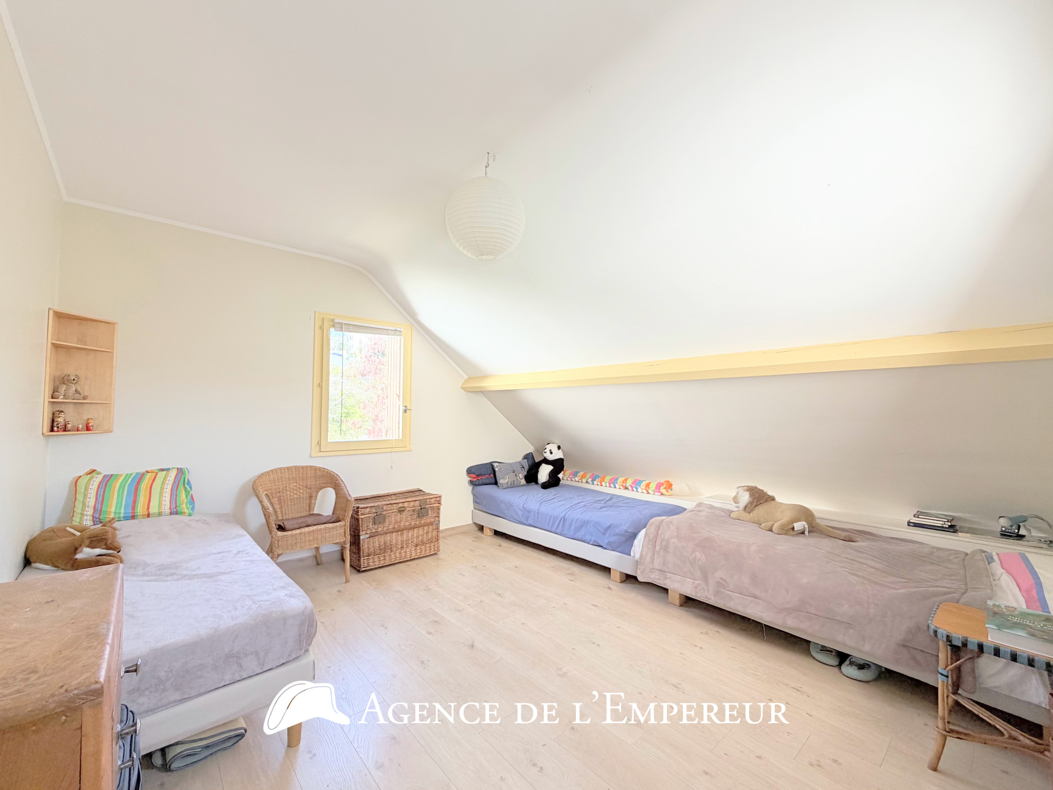 Maison 175 m2 - Parcelle 584 m2 - 6 chambres - Châtaigneraie/Richelieu