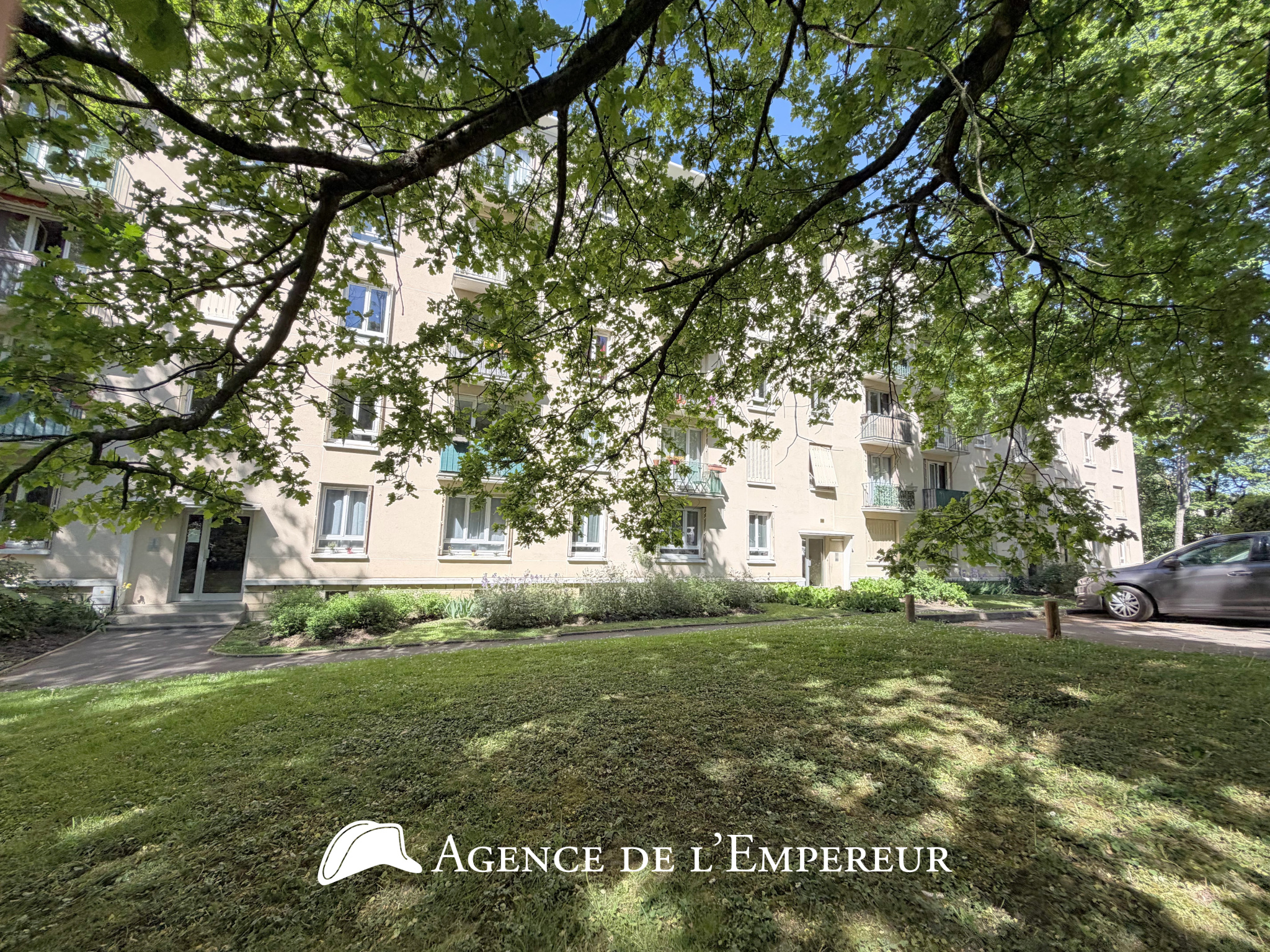 3 pièces traversant Rueil Buzenval, environnement calme et verdoyant