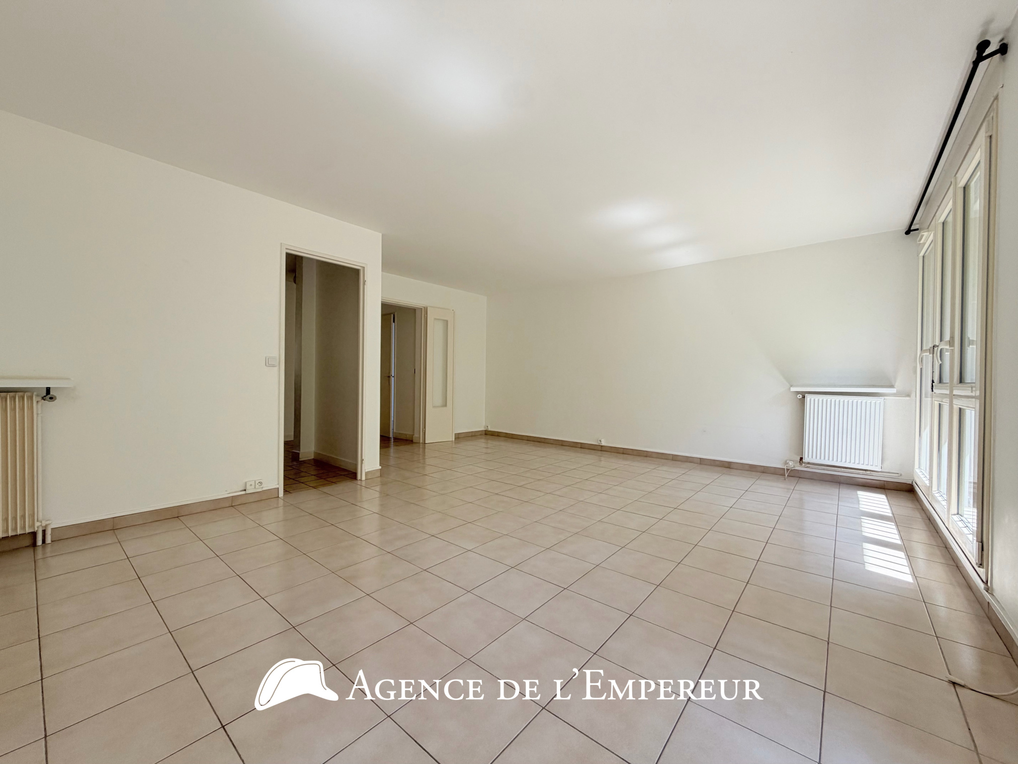 Appartement traversant 5 pièces - Rueil Buzenval