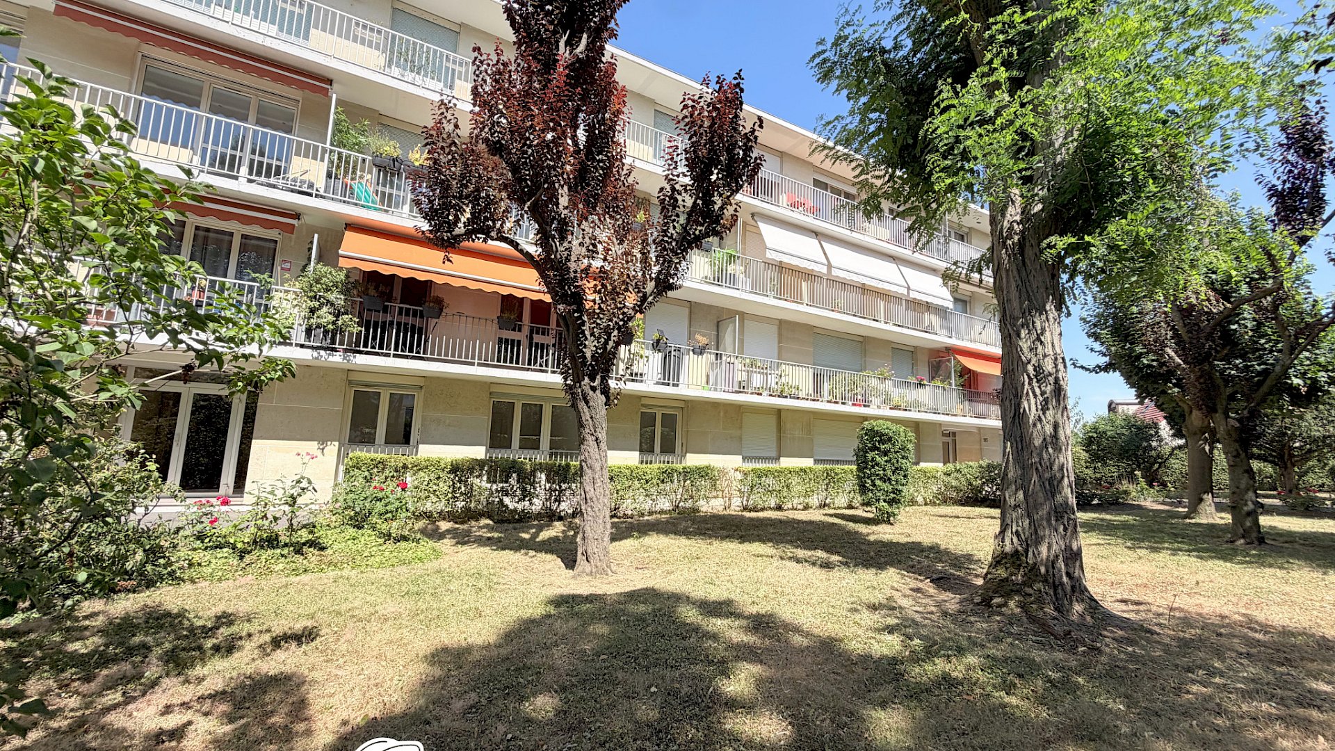 Appartement traversant 5 pièces - Rueil Buzenval
