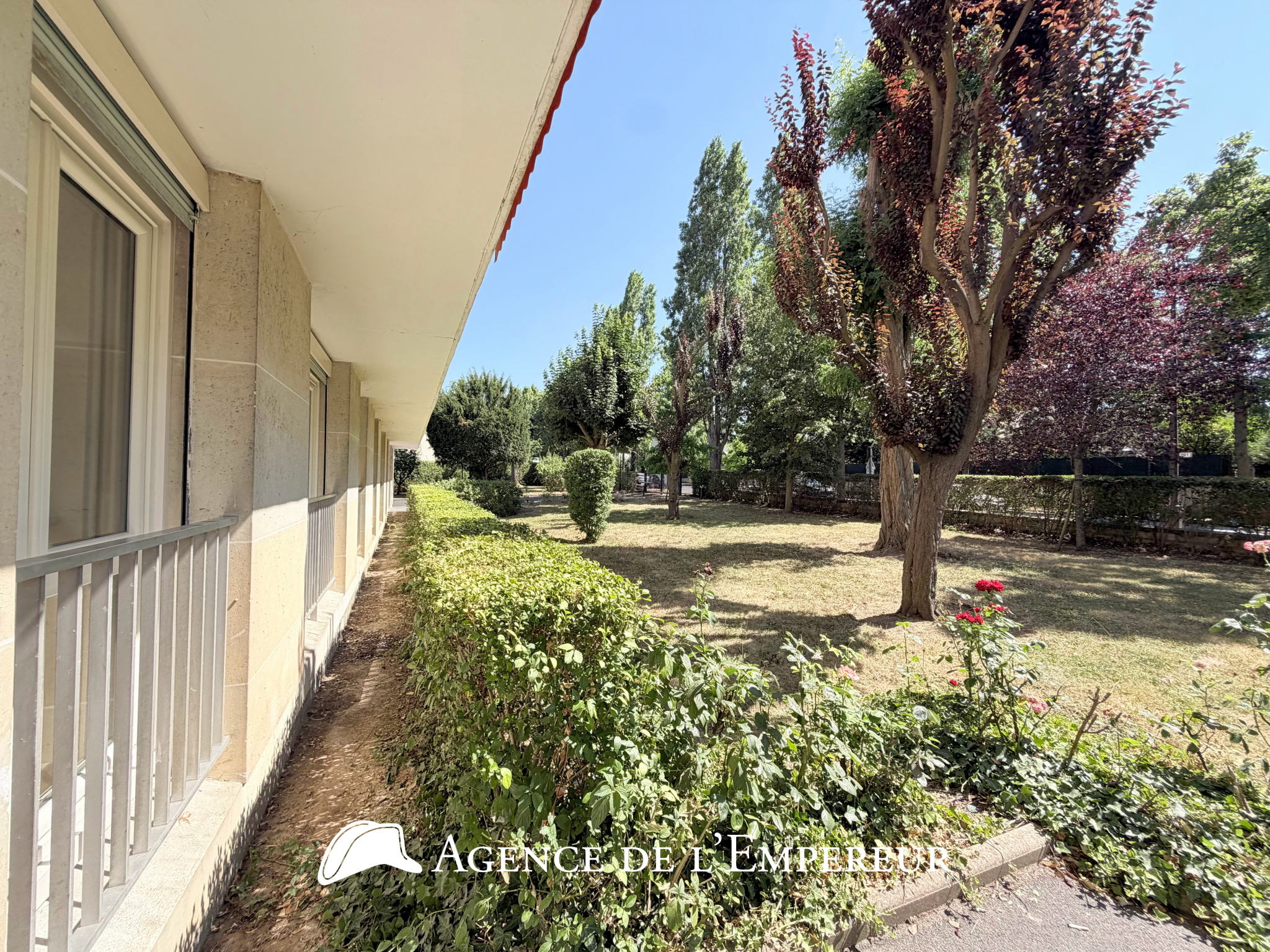 Appartement traversant 5 pièces - Rueil Buzenval